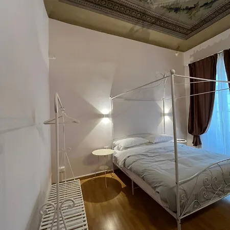 Dante Alighieri فندق مبيت وإفطار 3*
